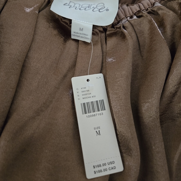 NWT @heynasreen x Mare Mare Off-The-Shoulder Puff-Sleeve Shine Mini Dress - Picture 4 of 6